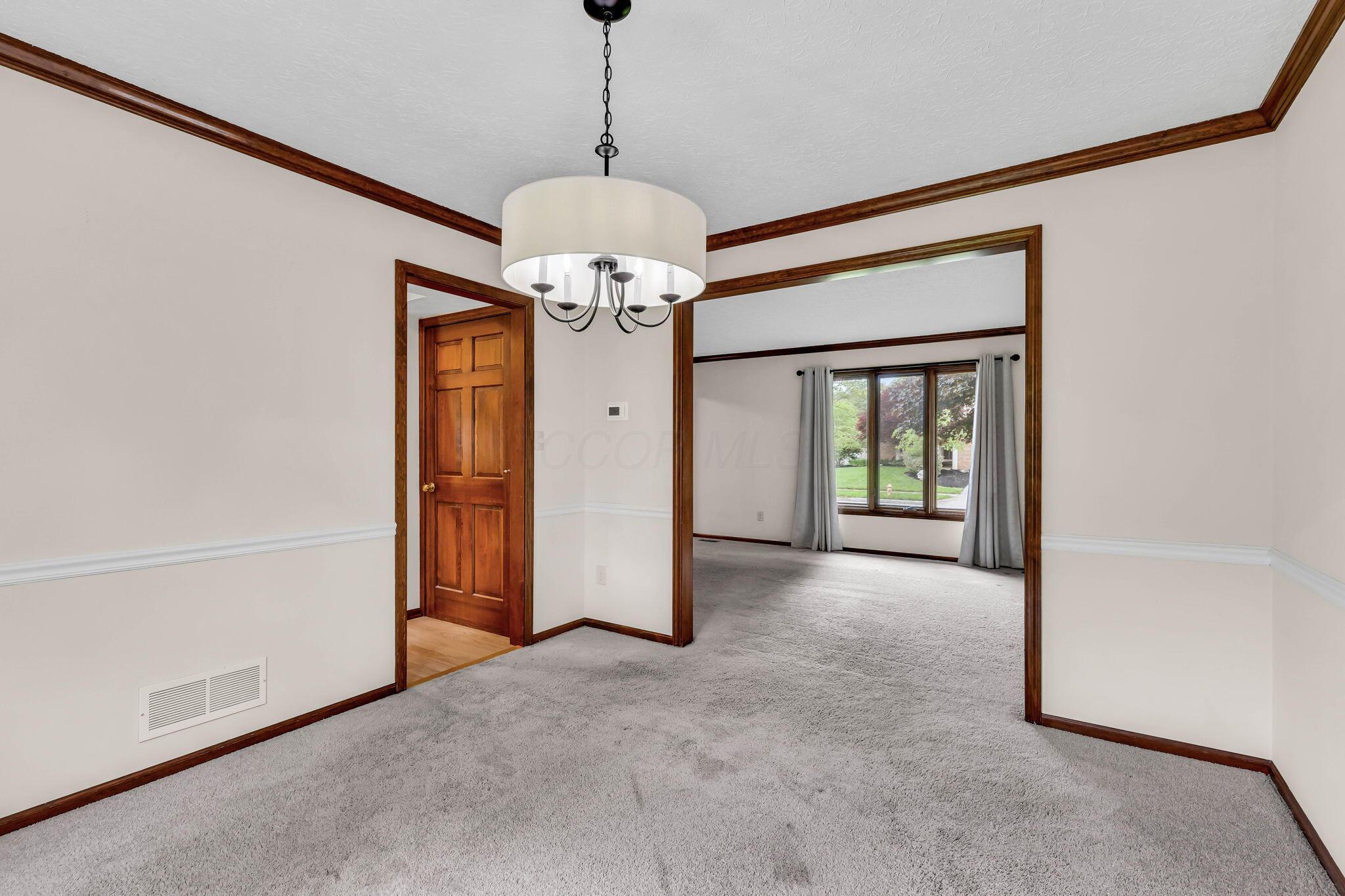 2304 Sonnington Drive, Dublin, Ohio image 39