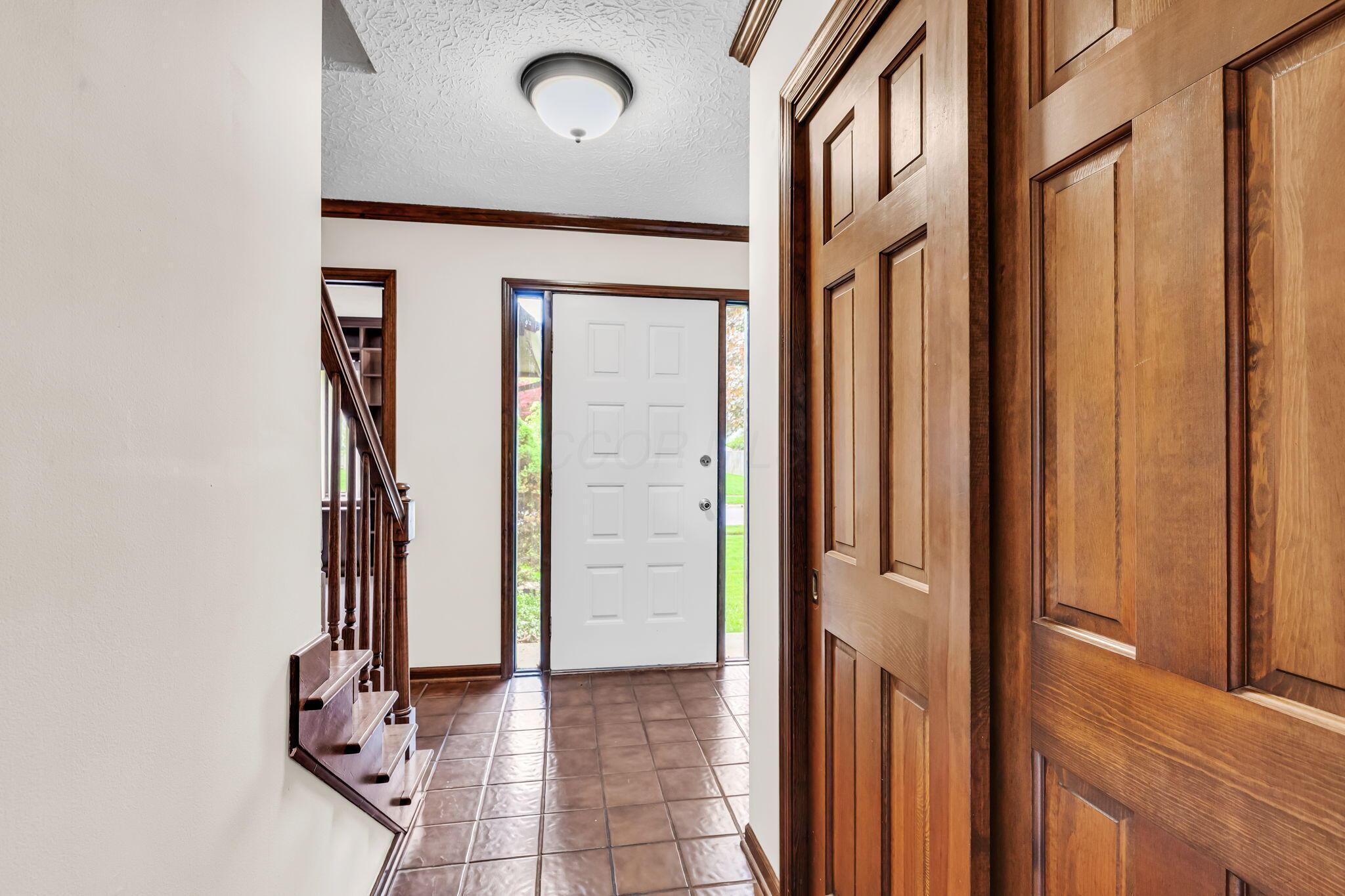 2304 Sonnington Drive, Dublin, Ohio image 22