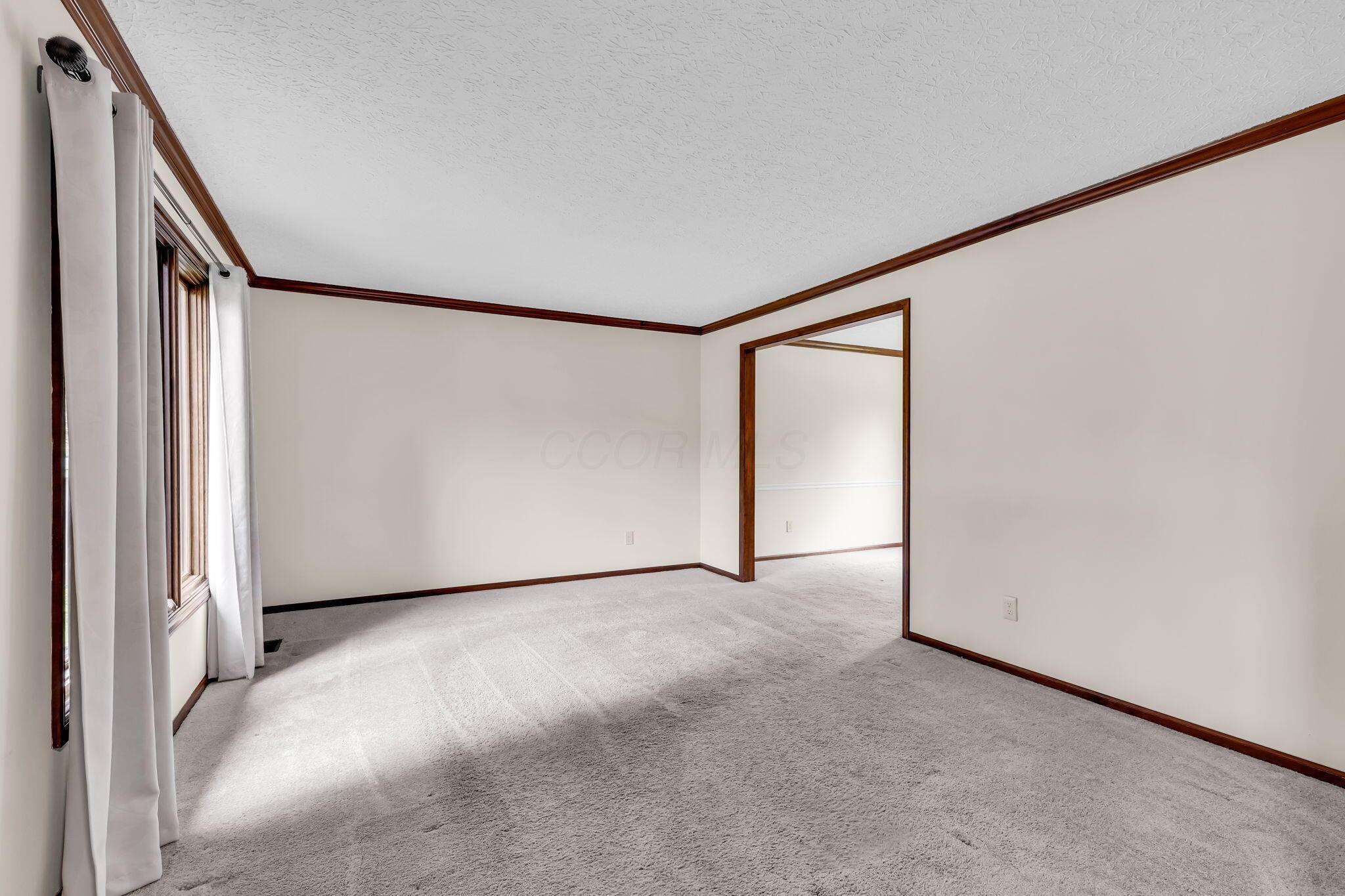 2304 Sonnington Drive, Dublin, Ohio image 36