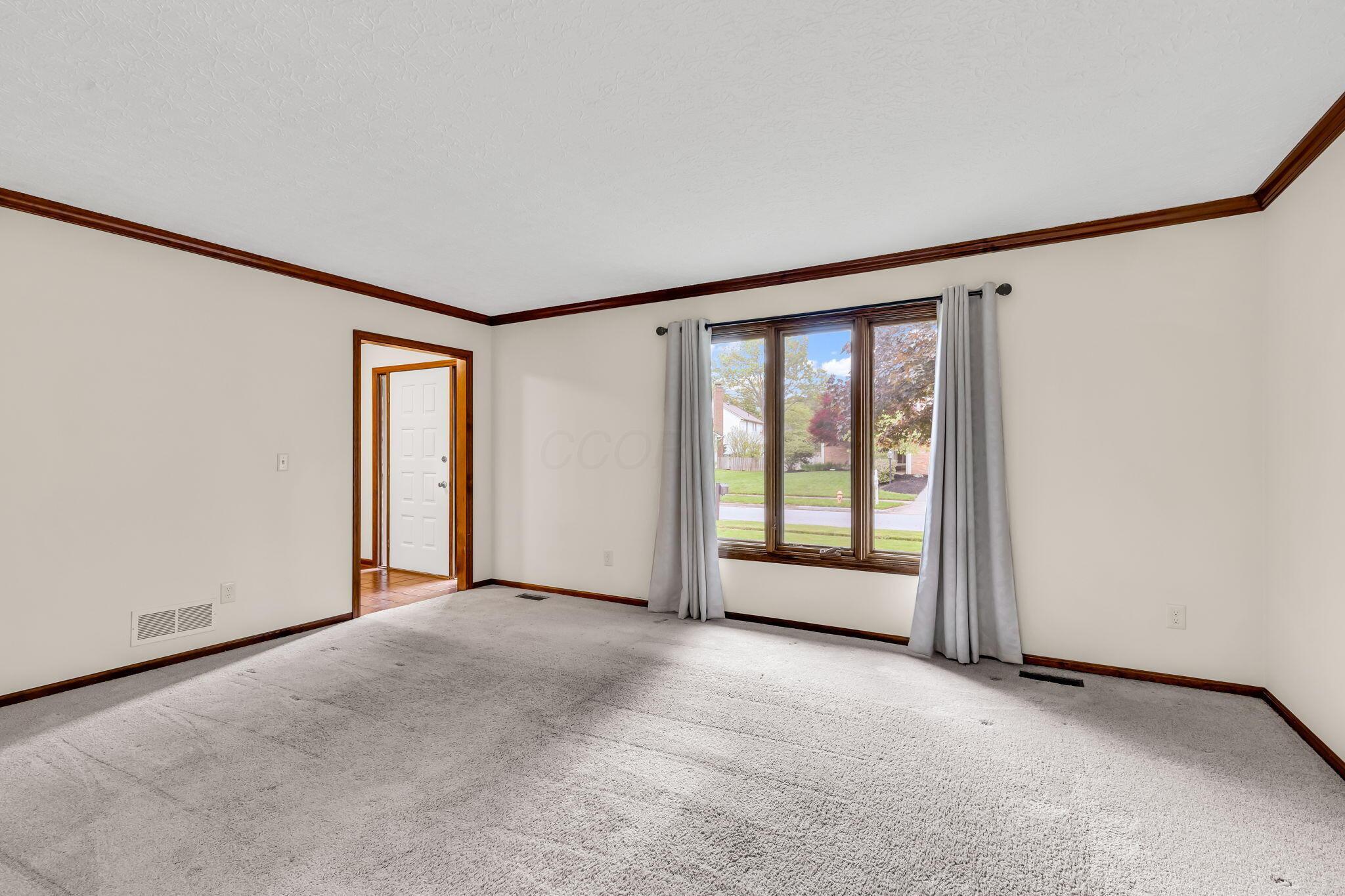 2304 Sonnington Drive, Dublin, Ohio image 37