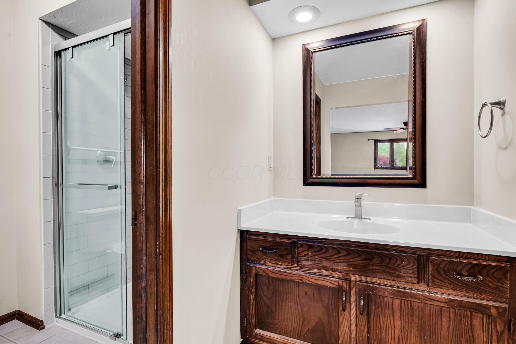 2304 Sonnington Drive, Dublin, Ohio image 19
