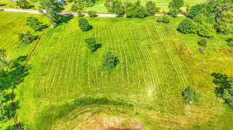 Photo of 11540 Airport Road Lot 4 #Lot 4, Mount Vernon, OH 43050 (MLS # 226022440)