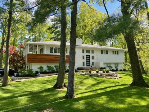 Photo of 5909 Whitman Road, Columbus, OH 43213 (MLS # 226002845)