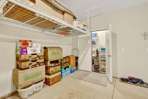 Tiny photo for 6079 Ludwig Street, Powell, OH 43065 (MLS # 225041026)