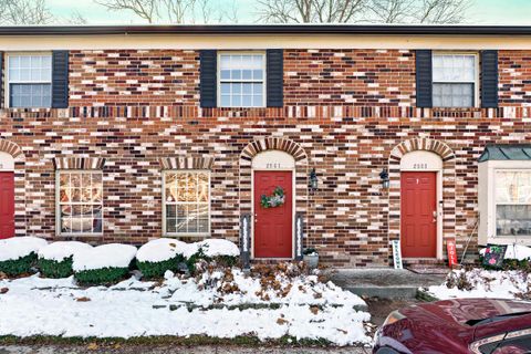 Photo of 2561 Scioto View Lane J #J, Columbus, OH 43221 (MLS # 226000963)