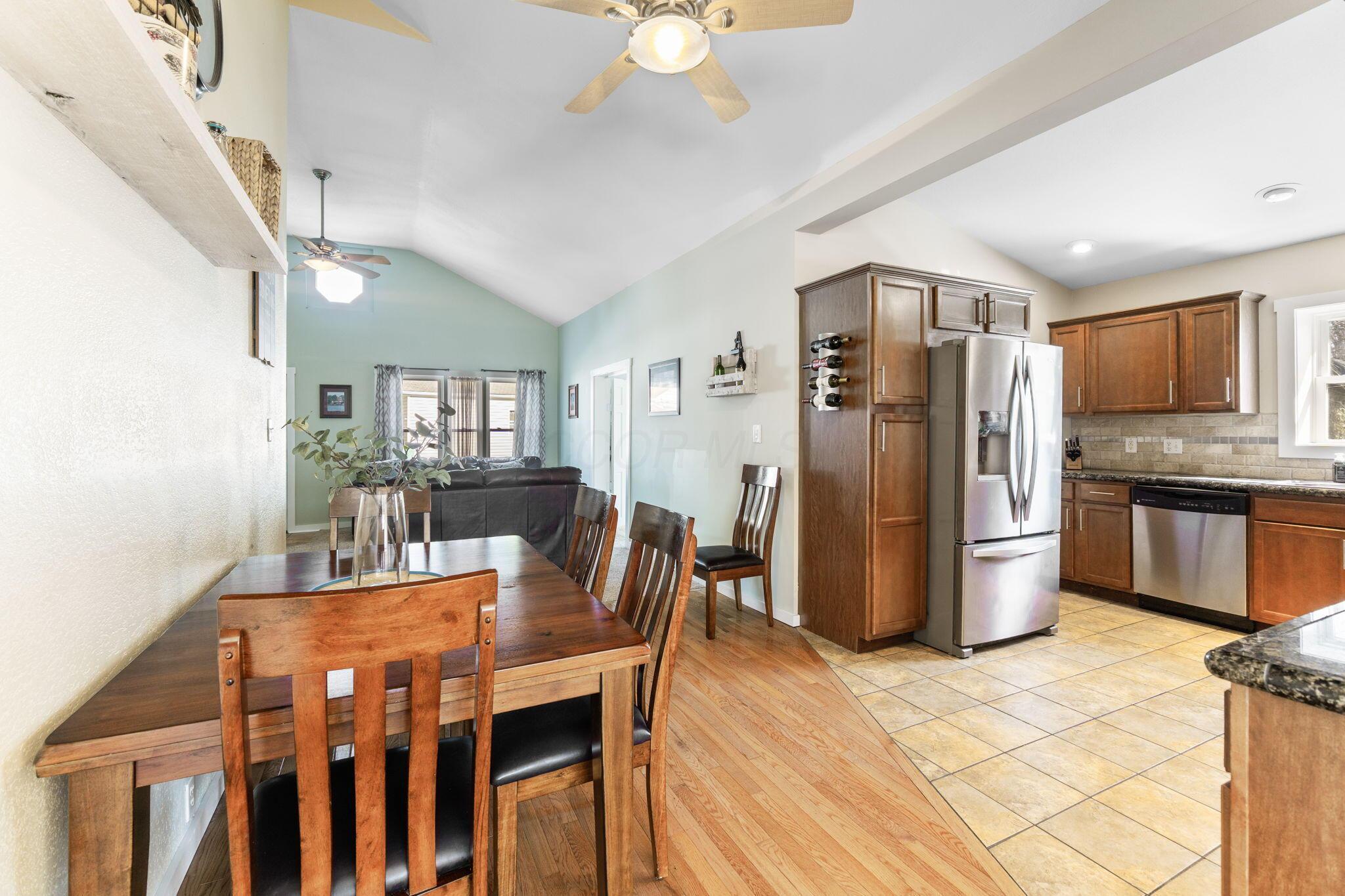 11172 Newland Drive, Lakeview, Ohio image 48