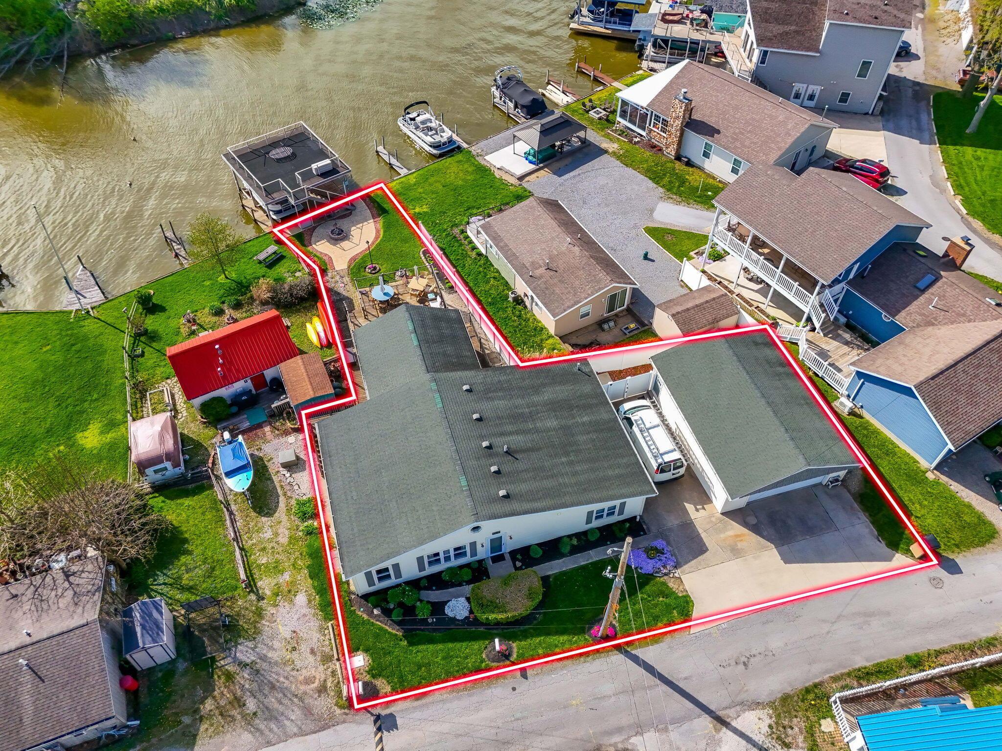 11172 Newland Drive, Lakeview, Ohio image 2