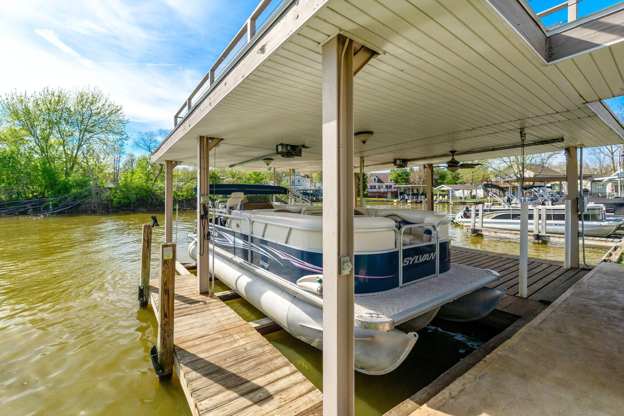 11172 Newland Drive, Lakeview, Ohio image 26