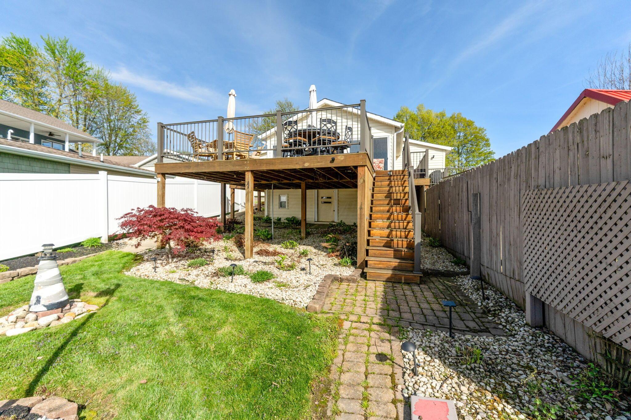 11172 Newland Drive, Lakeview, Ohio image 23