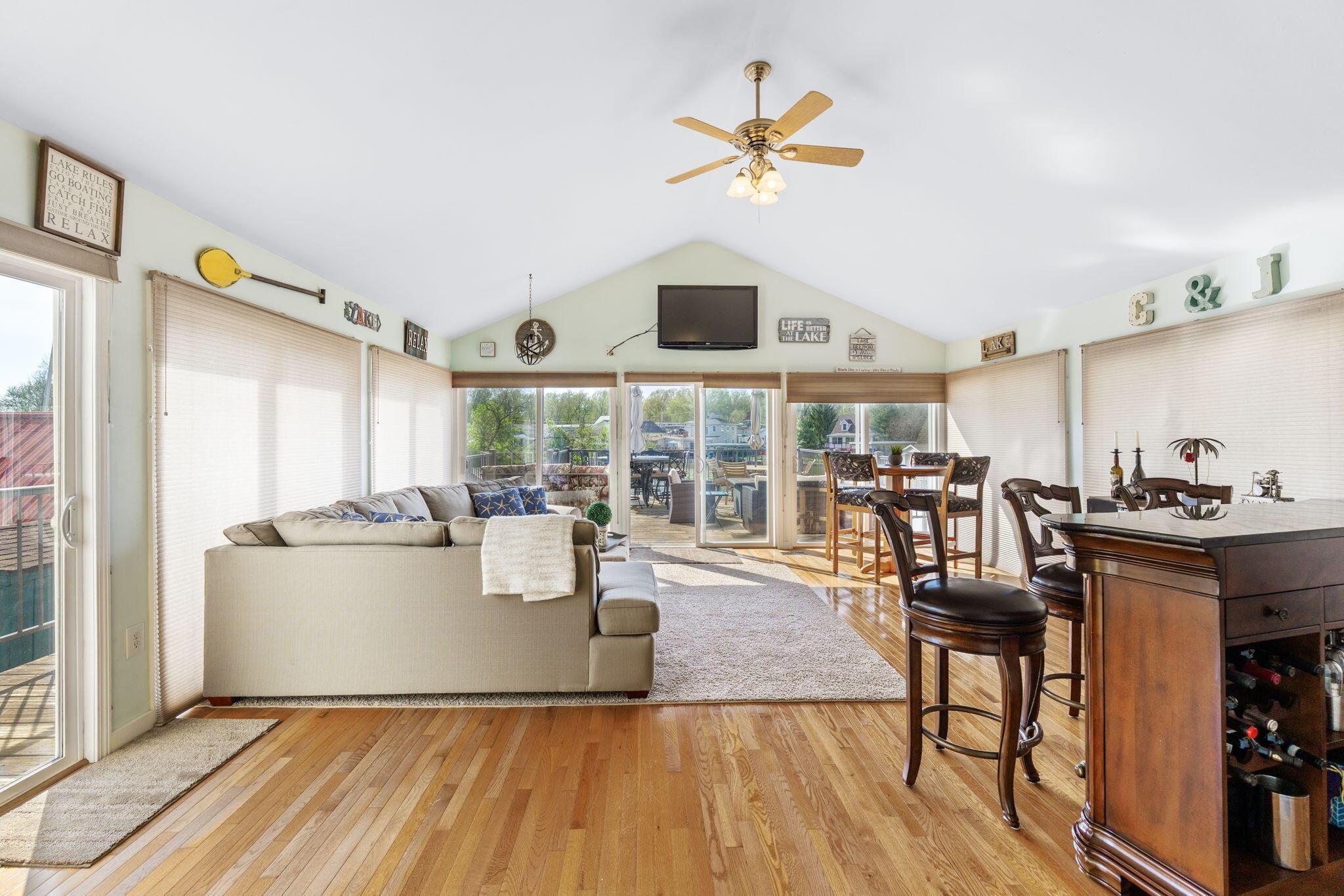 11172 Newland Drive, Lakeview, Ohio image 49