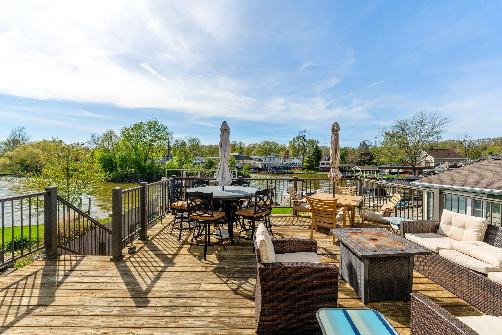 11172 Newland Drive, Lakeview, Ohio image 14