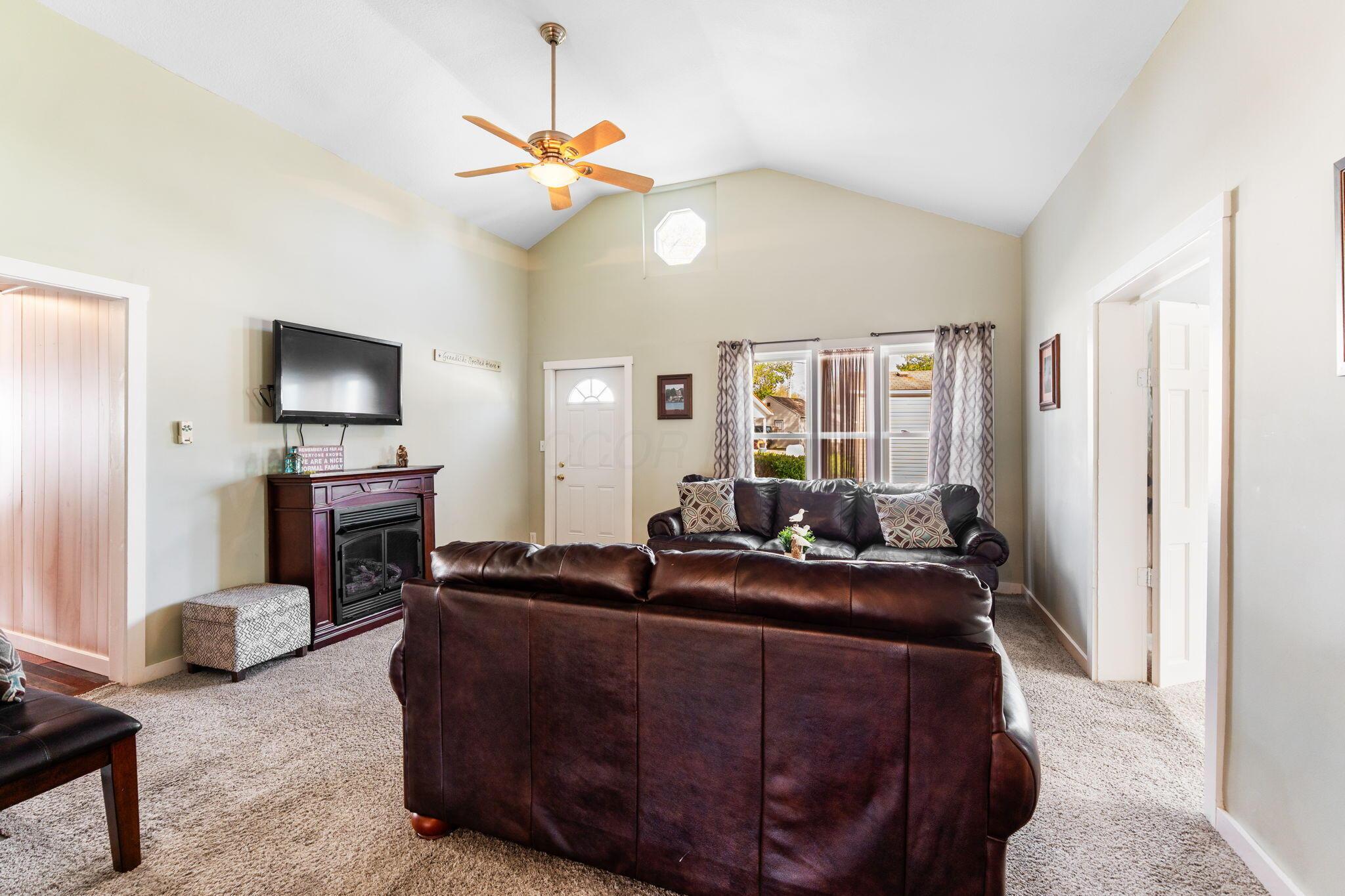 11172 Newland Drive, Lakeview, Ohio image 40