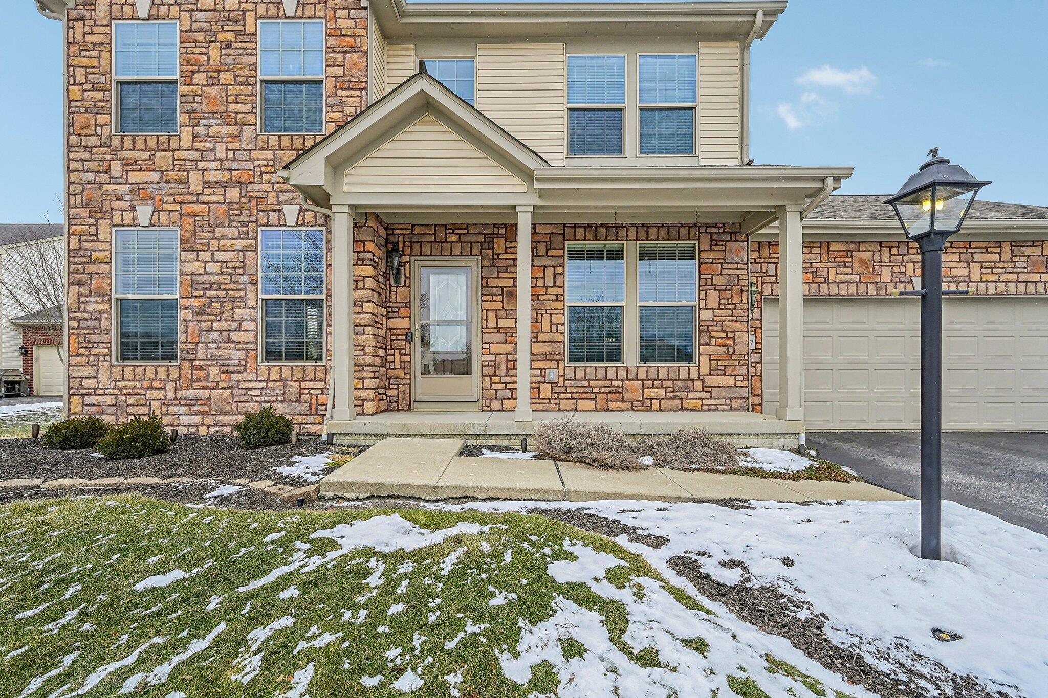 6237 Falcon Chase Drive, Westerville, Ohio image 3