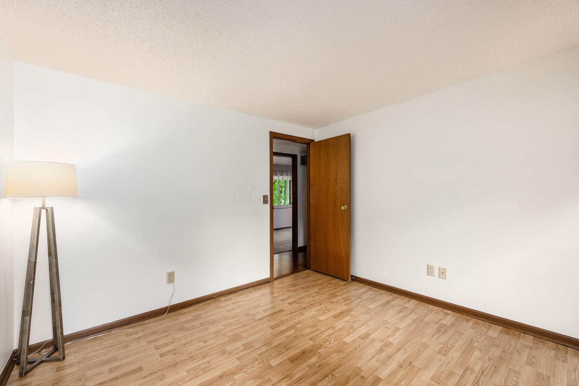 544 Waring Way, Columbus, Ohio image 24