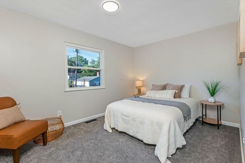 Tiny photo for 5143 Tuxworth Court, Columbus, OH 43232 (MLS # 225037367)
