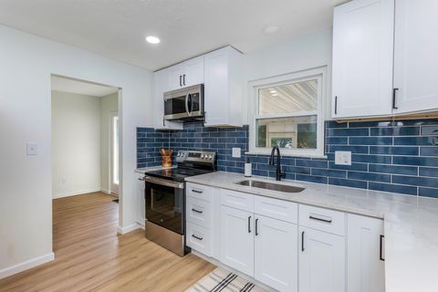 Tiny photo for 5143 Tuxworth Court, Columbus, OH 43232 (MLS # 225037367)