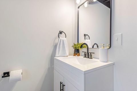 Tiny photo for 5143 Tuxworth Court, Columbus, OH 43232 (MLS # 225037367)