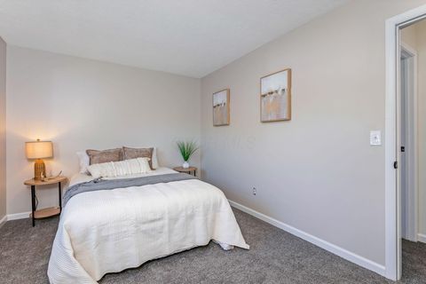 Tiny photo for 5143 Tuxworth Court, Columbus, OH 43232 (MLS # 225037367)