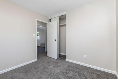 Tiny photo for 5143 Tuxworth Court, Columbus, OH 43232 (MLS # 225037367)