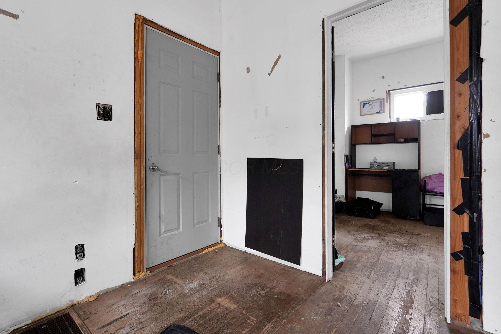 558 Maplewood Avenue