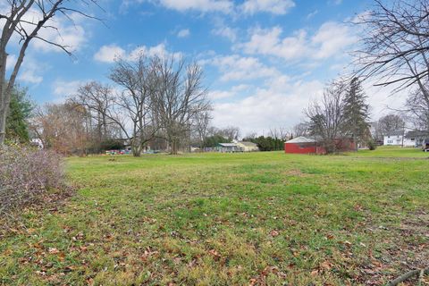 Tiny photo for 558 Maplewood Avenue, Columbus, OH 43213 (MLS # 226003517)