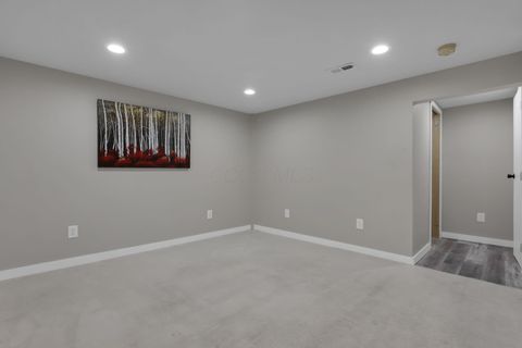 Tiny photo for 5082 Springdale Boulevard 31E #31E, Hilliard, OH 43026 (MLS # 226005958)