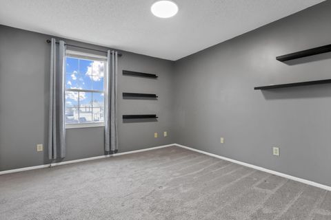 Tiny photo for 5082 Springdale Boulevard 31E #31E, Hilliard, OH 43026 (MLS # 226005958)