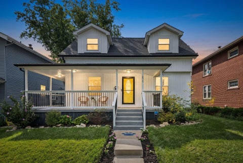 Photo of 829 Thomas Road, Columbus, OH 43212 (MLS # 226033035)