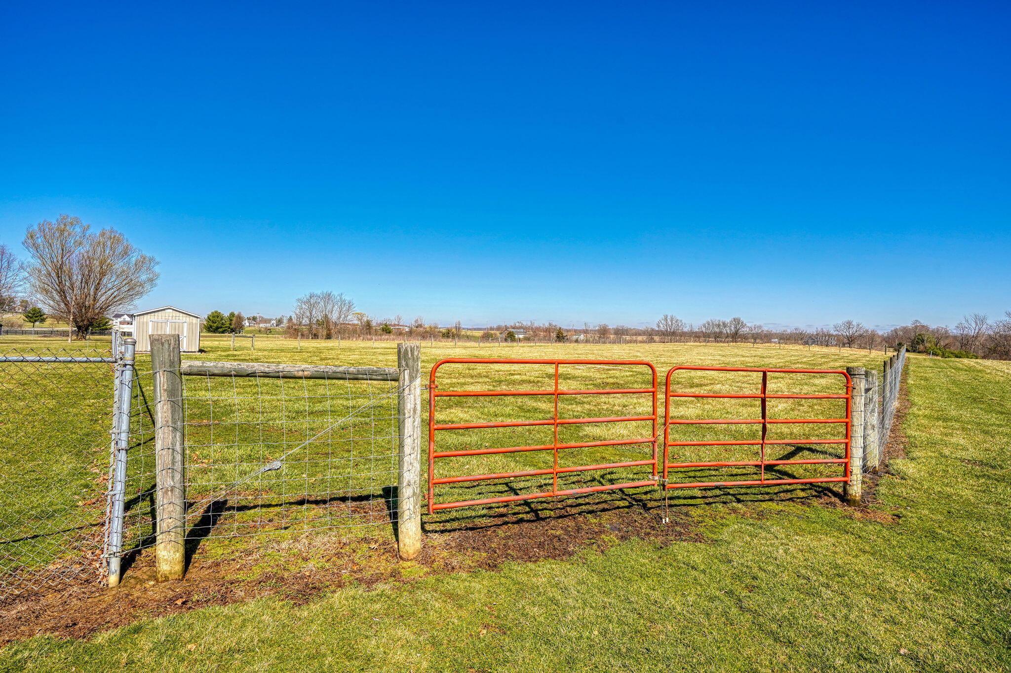 4270 Winchester Southern Road, Circleville, Ohio image 47