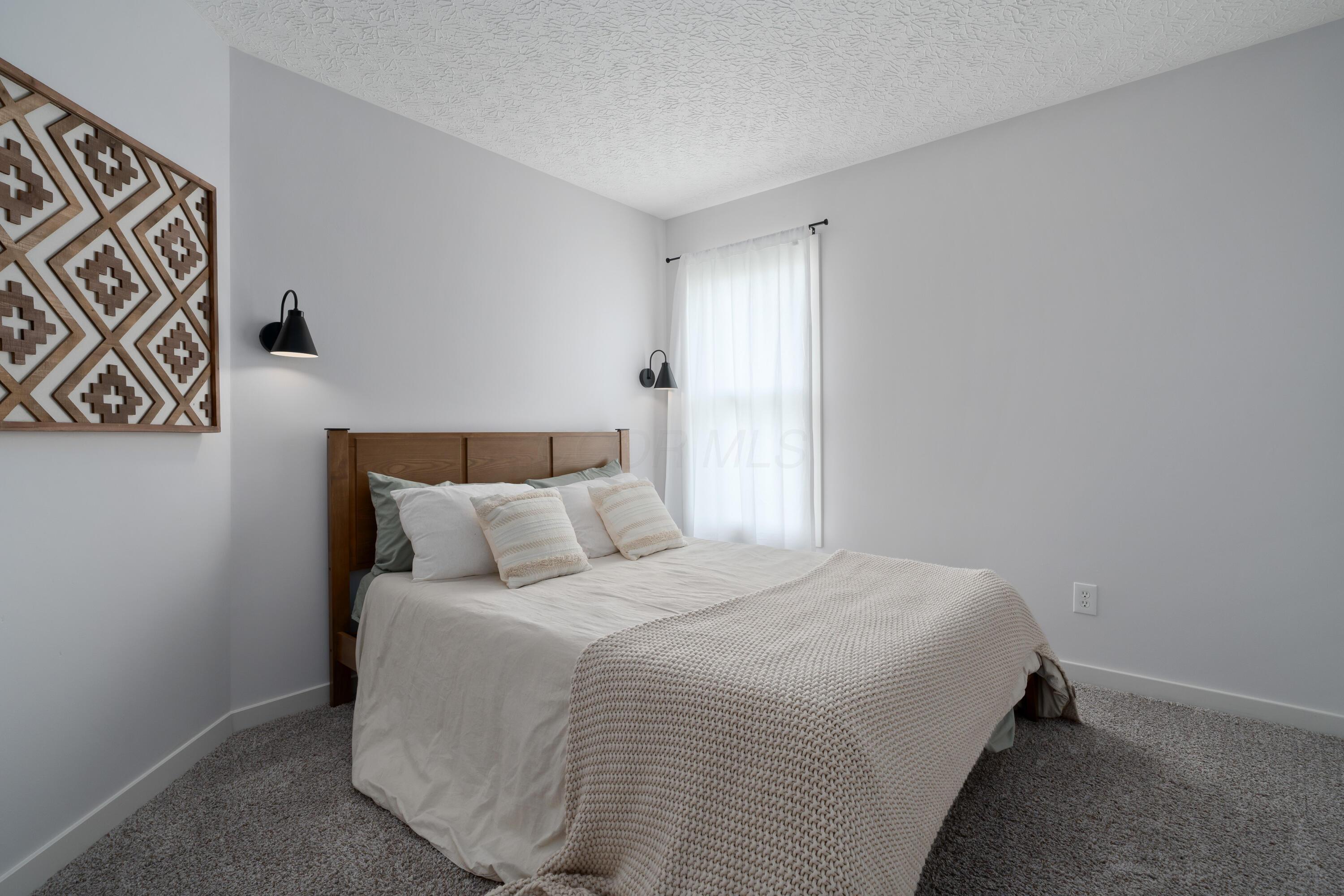 5948 Weston Woods Drive, Galloway, Ohio image 32