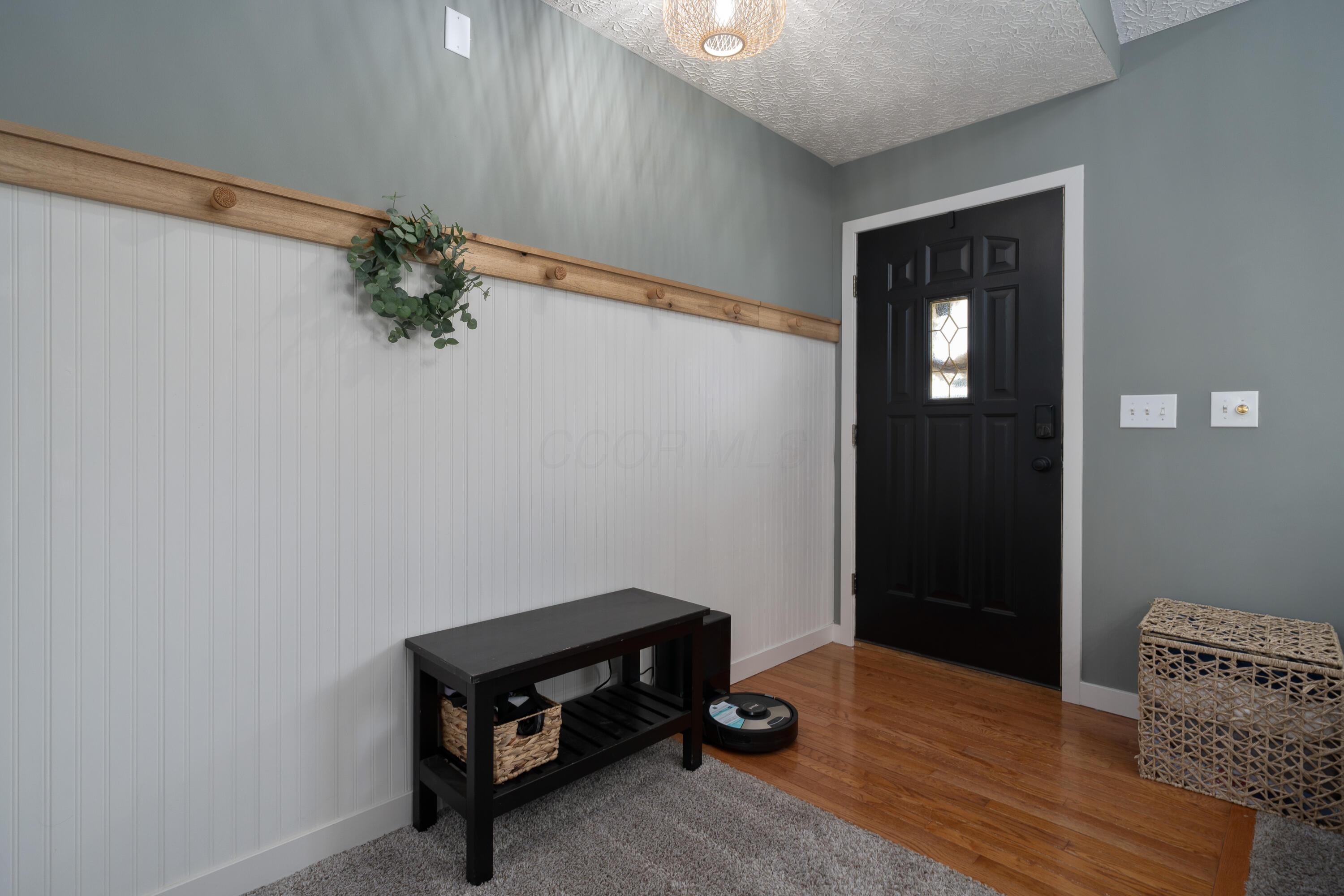 5948 Weston Woods Drive, Galloway, Ohio image 7