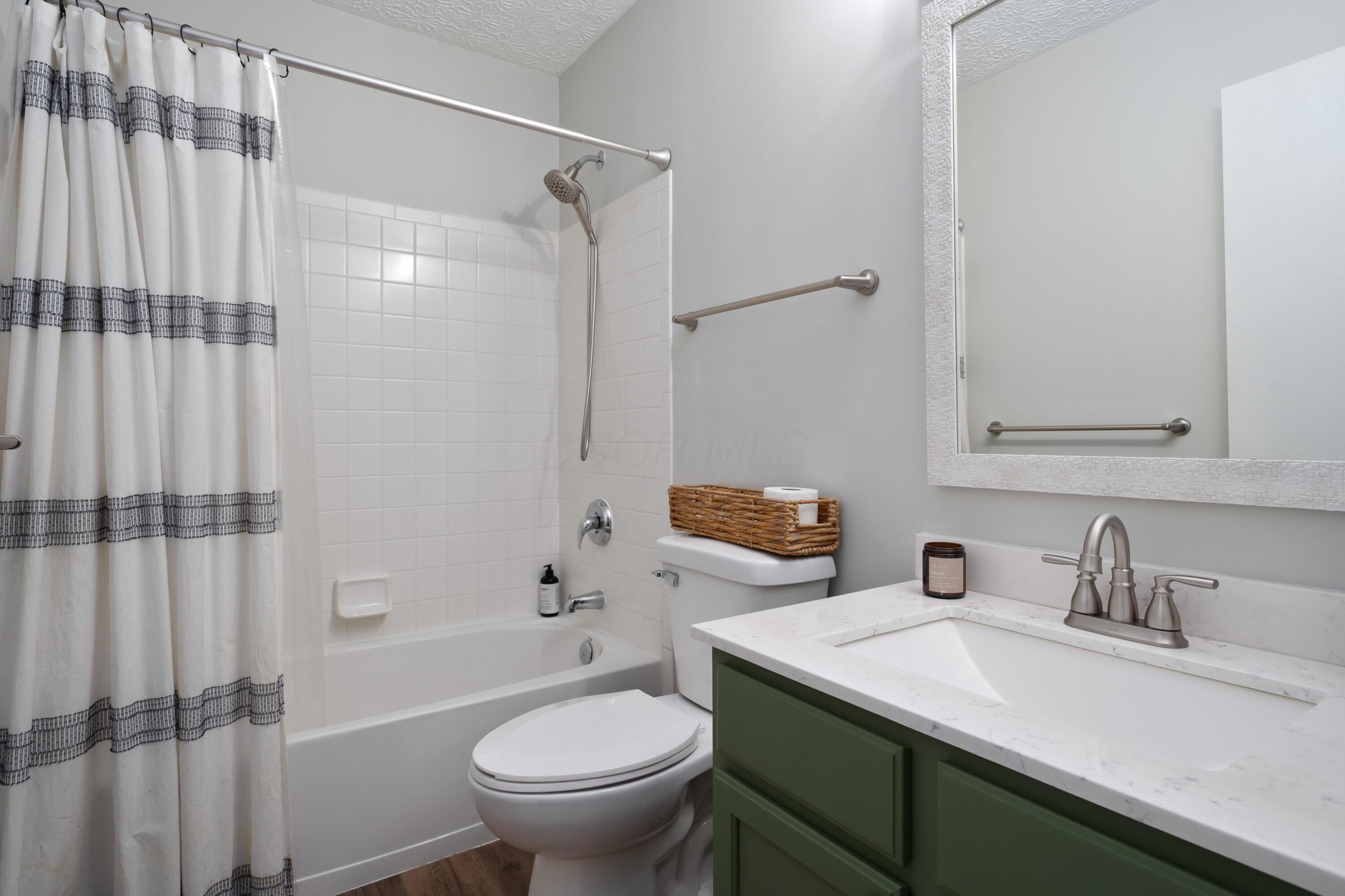 5948 Weston Woods Drive, Galloway, Ohio image 34