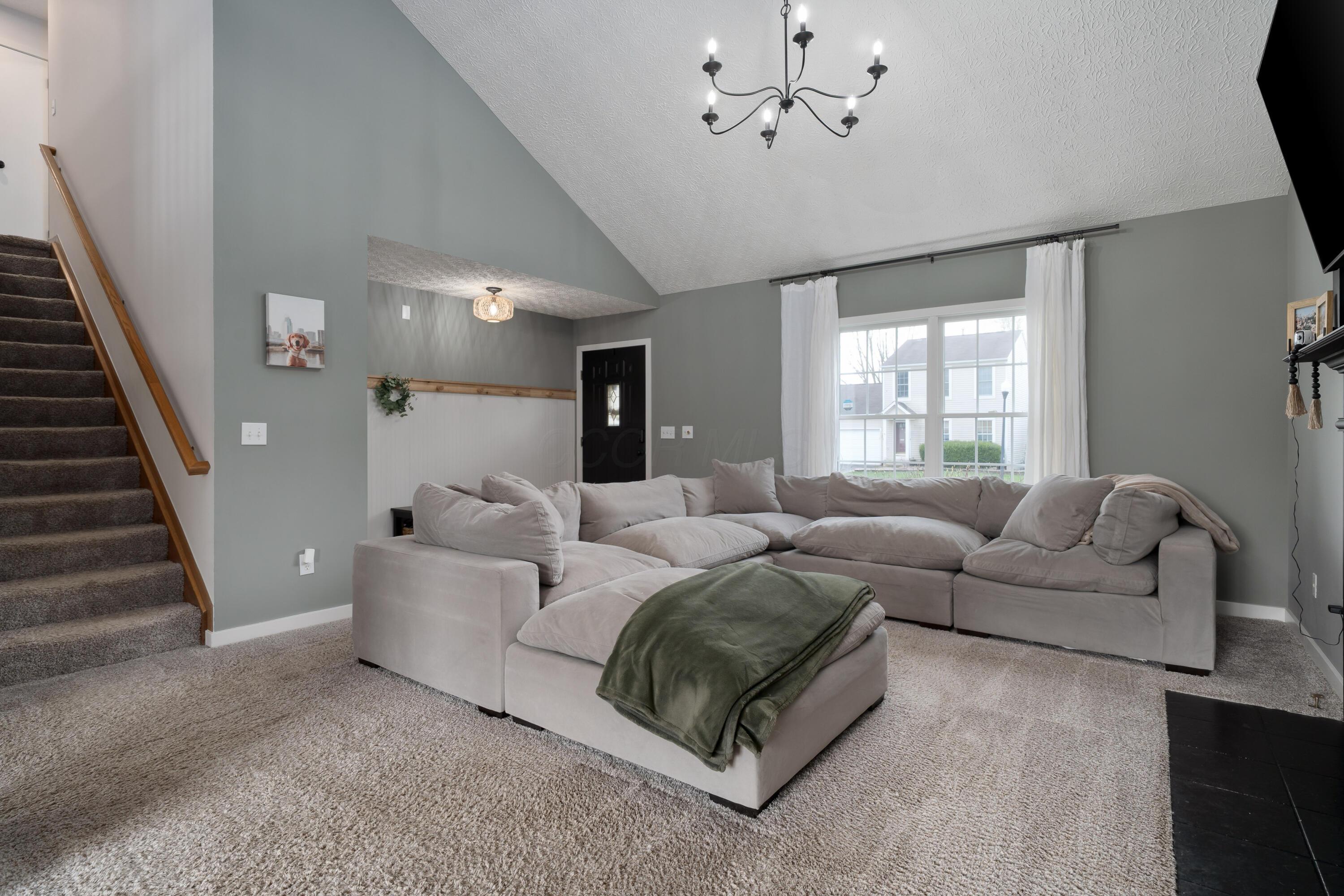 5948 Weston Woods Drive, Galloway, Ohio image 10