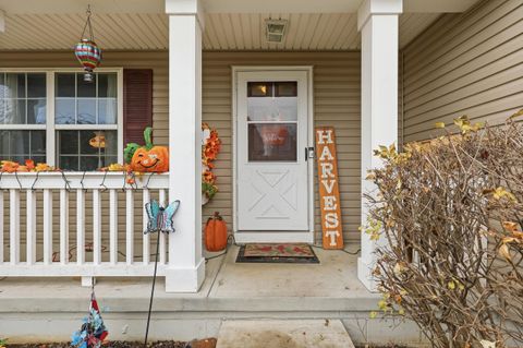 Photo of 1480 Shagbark Street, Circleville, OH 43113 (MLS # 225044386)