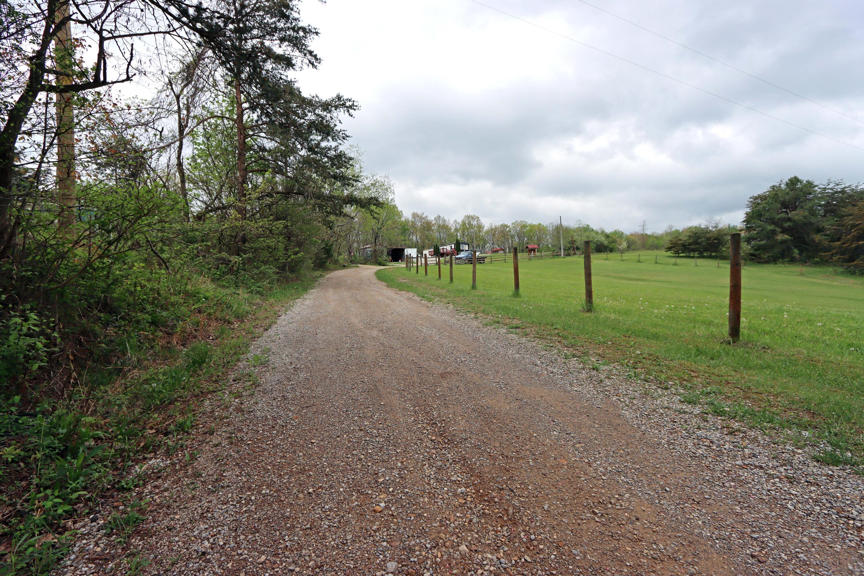 1011 Lee Hollow Road, Chillicothe, Ohio image 45