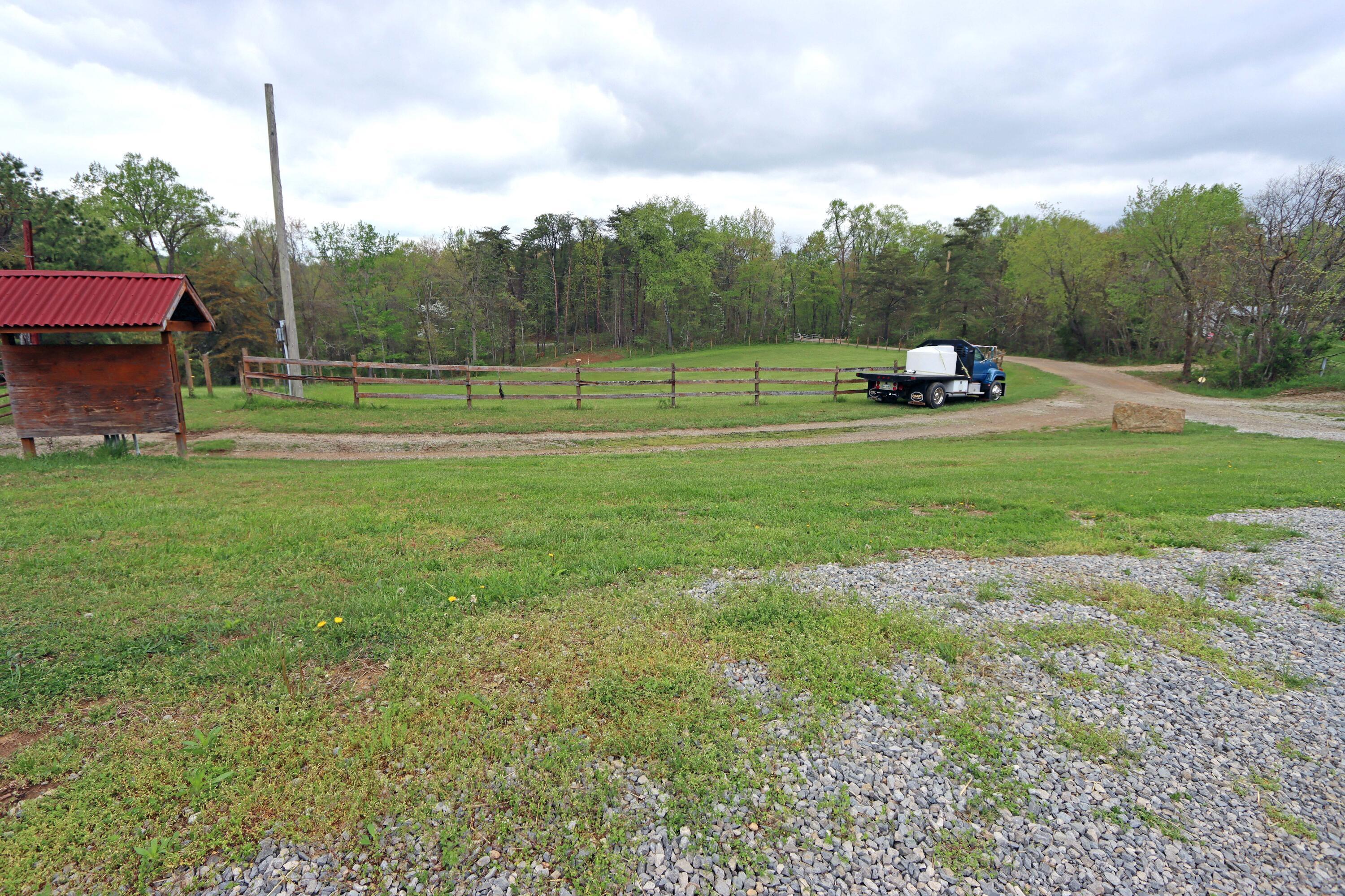 1011 Lee Hollow Road, Chillicothe, Ohio image 22