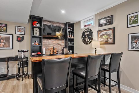 Tiny photo for 413 Broad Furrows Avenue, Delaware, OH 43015 (MLS # 226000692)