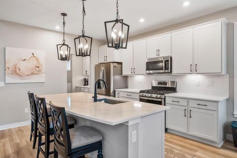 Tiny photo for 413 Broad Furrows Avenue, Delaware, OH 43015 (MLS # 226000692)