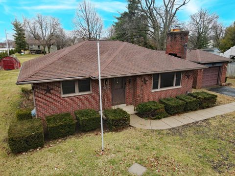 Photo of 4256 Hoover Road, Grove City, OH 43123 (MLS # 226005395)
