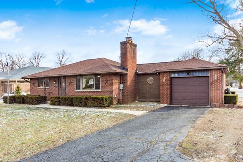 Photo of 4256 Hoover Road, Grove City, OH 43123 (MLS # 226005395)