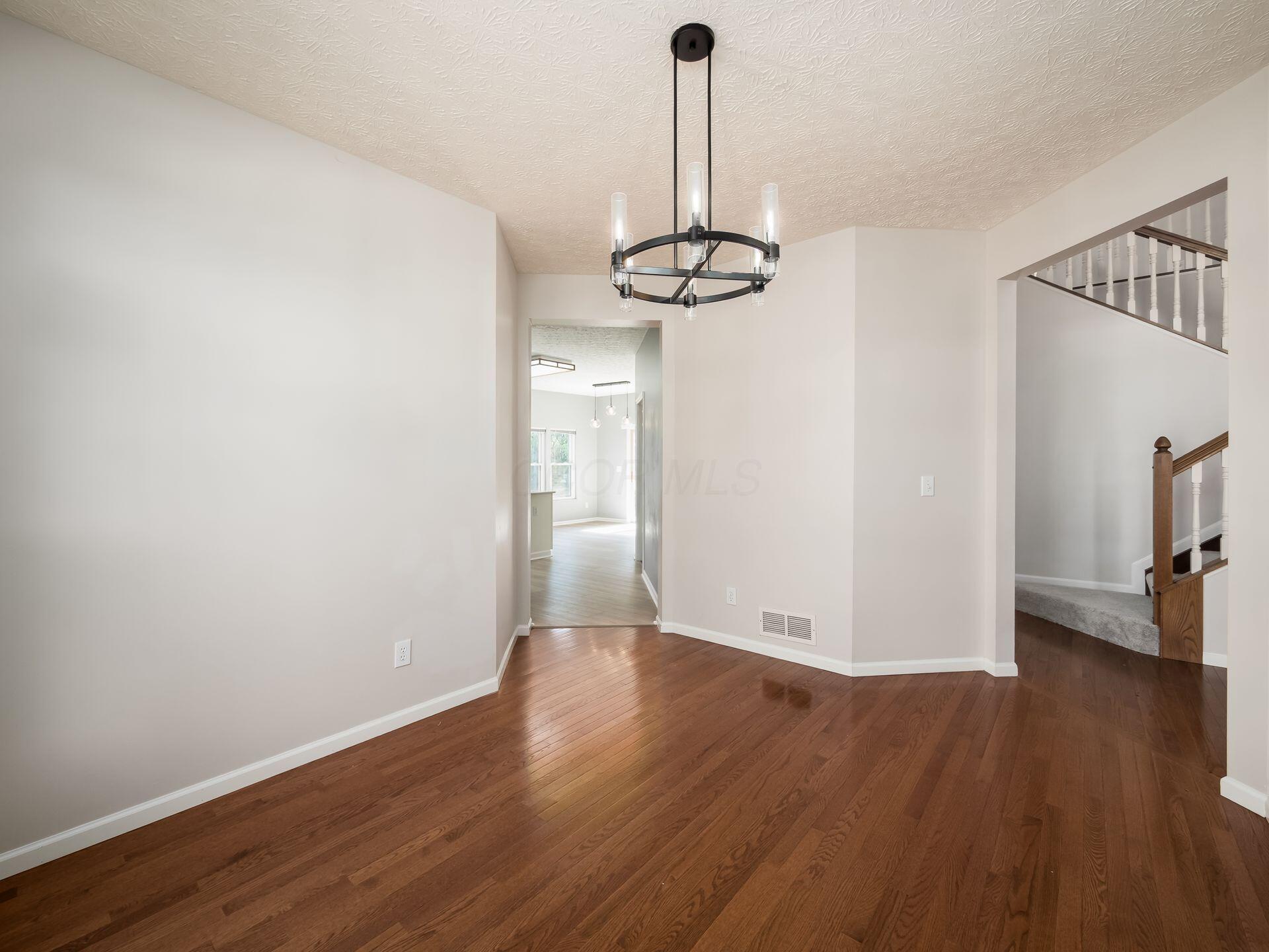 7456 Maynooth Drive, Dublin, Ohio image 14