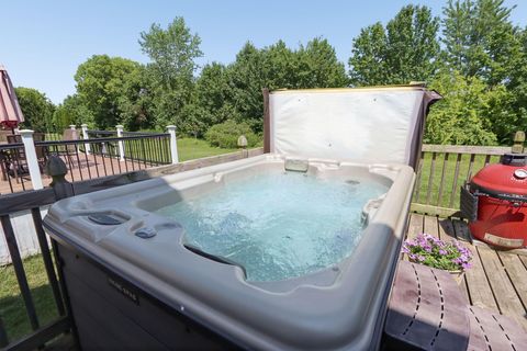 Tiny photo for 4170 Nafzger Drive, Columbus, OH 43230 (MLS # 226025529)
