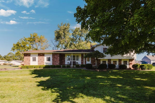 4040 CHANCELLOR DR, GROVE CITY, OH 43123 - Image 8b449d5d2a00d97ddaecde6d504bedb0/4168379138