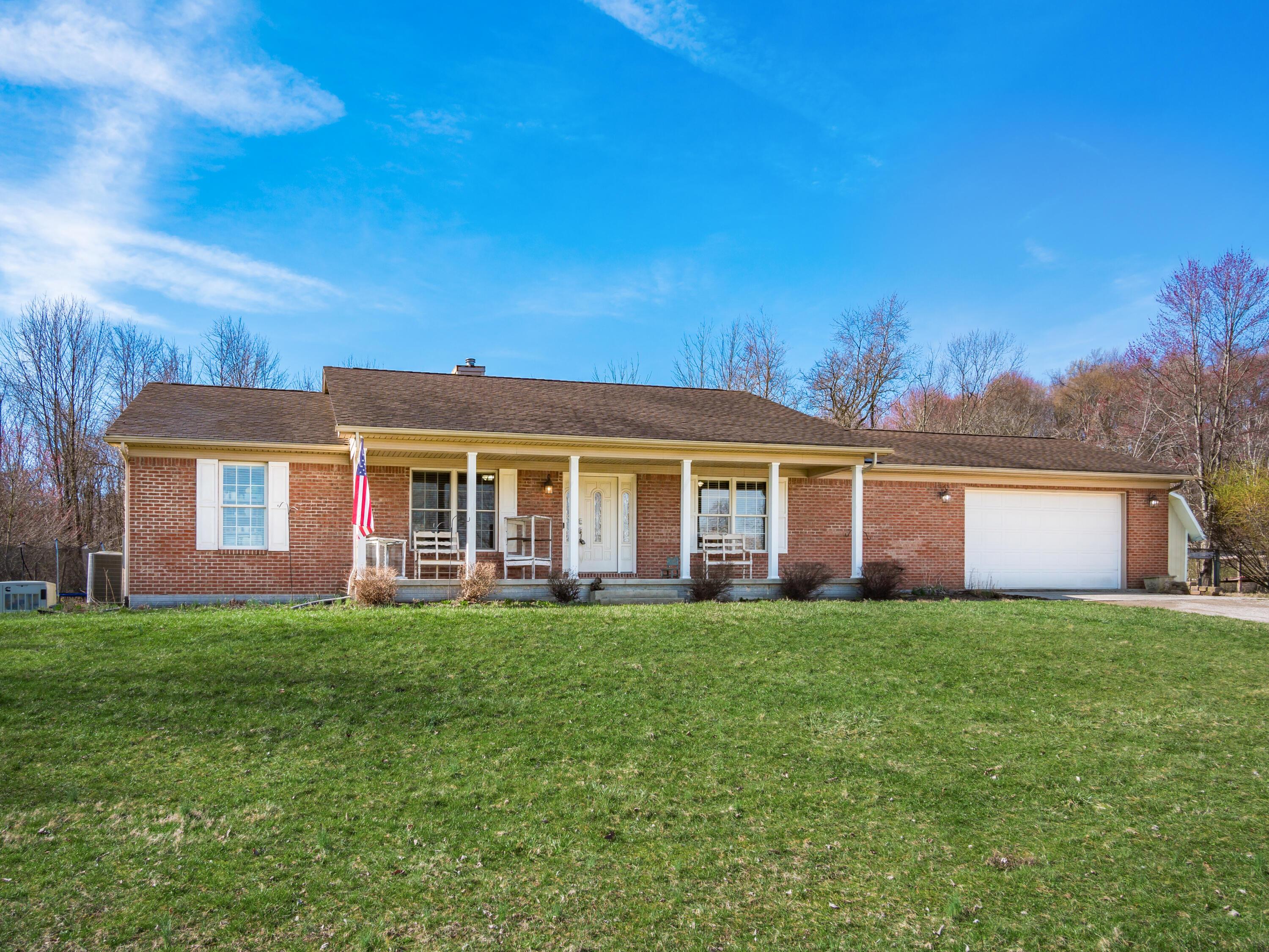 8550 Somerset Road, Thornville, Ohio image 2