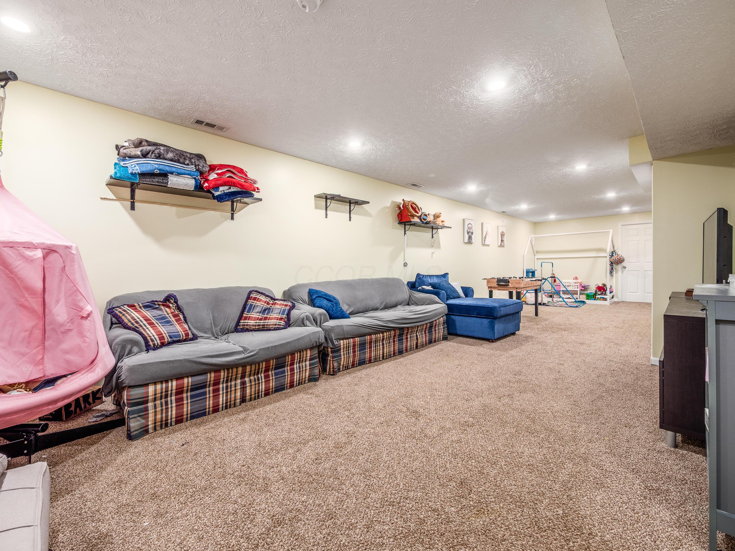 8550 Somerset Road, Thornville, Ohio image 24