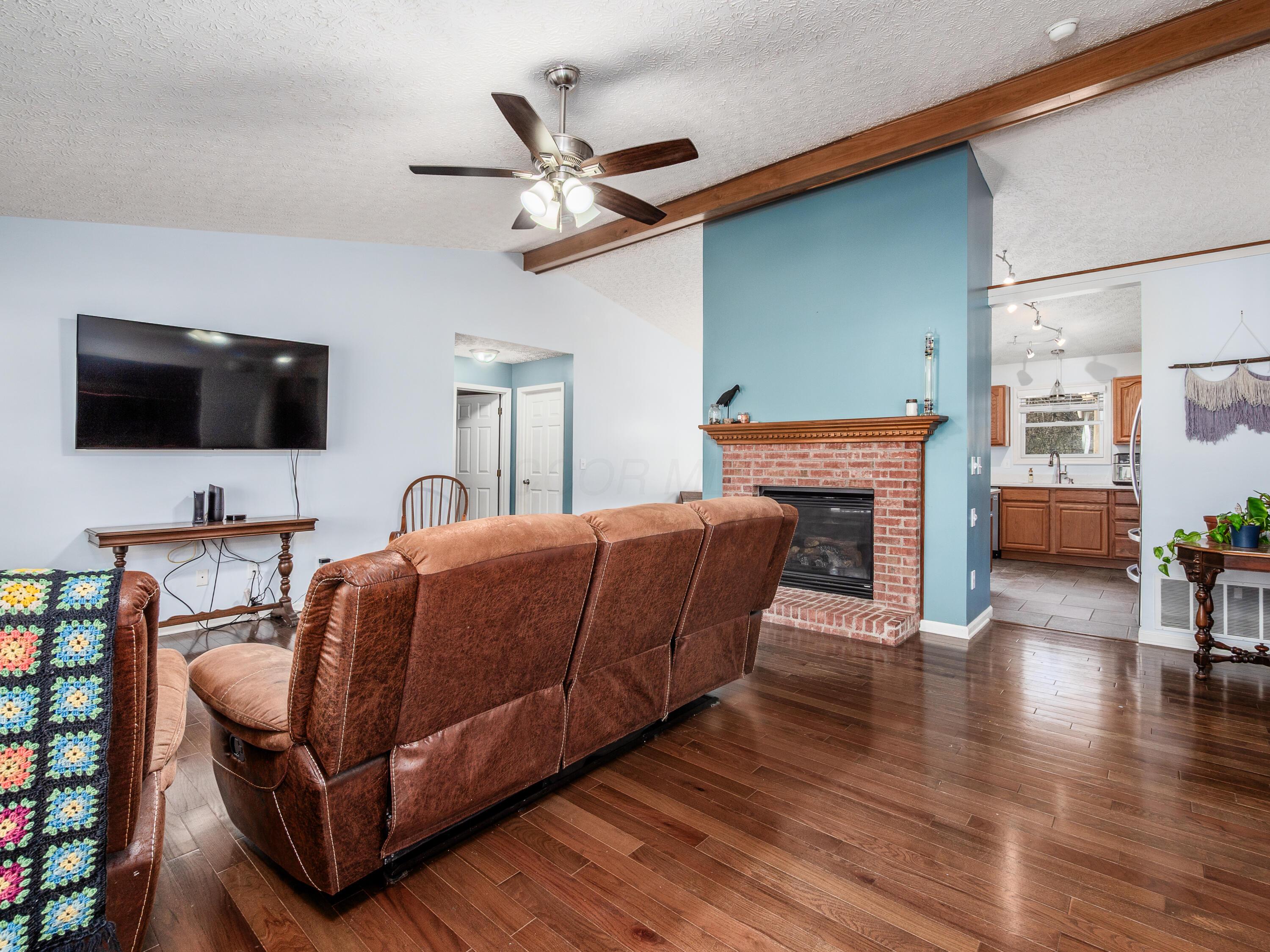 8550 Somerset Road, Thornville, Ohio image 4