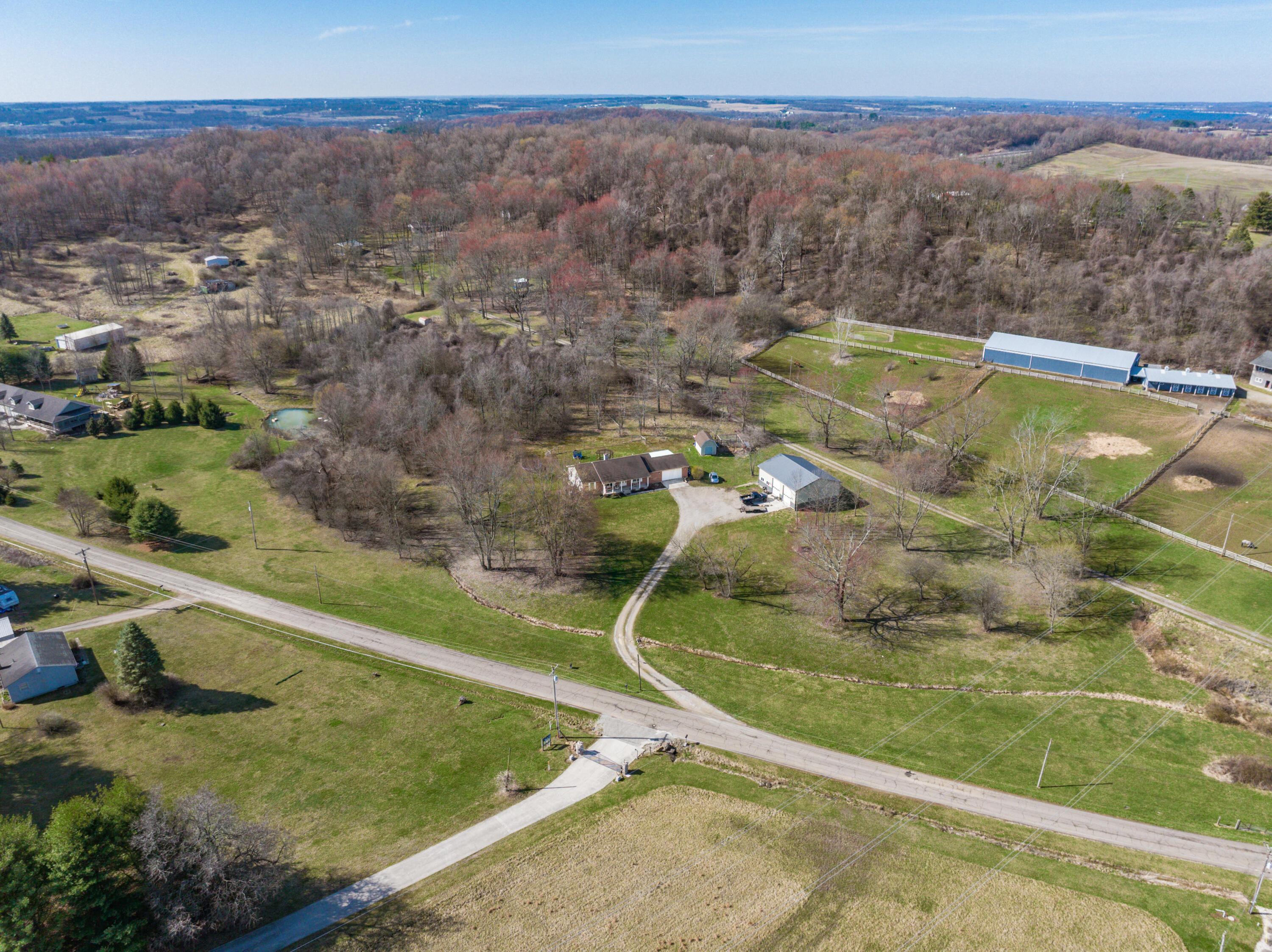 8550 Somerset Road, Thornville, Ohio image 37