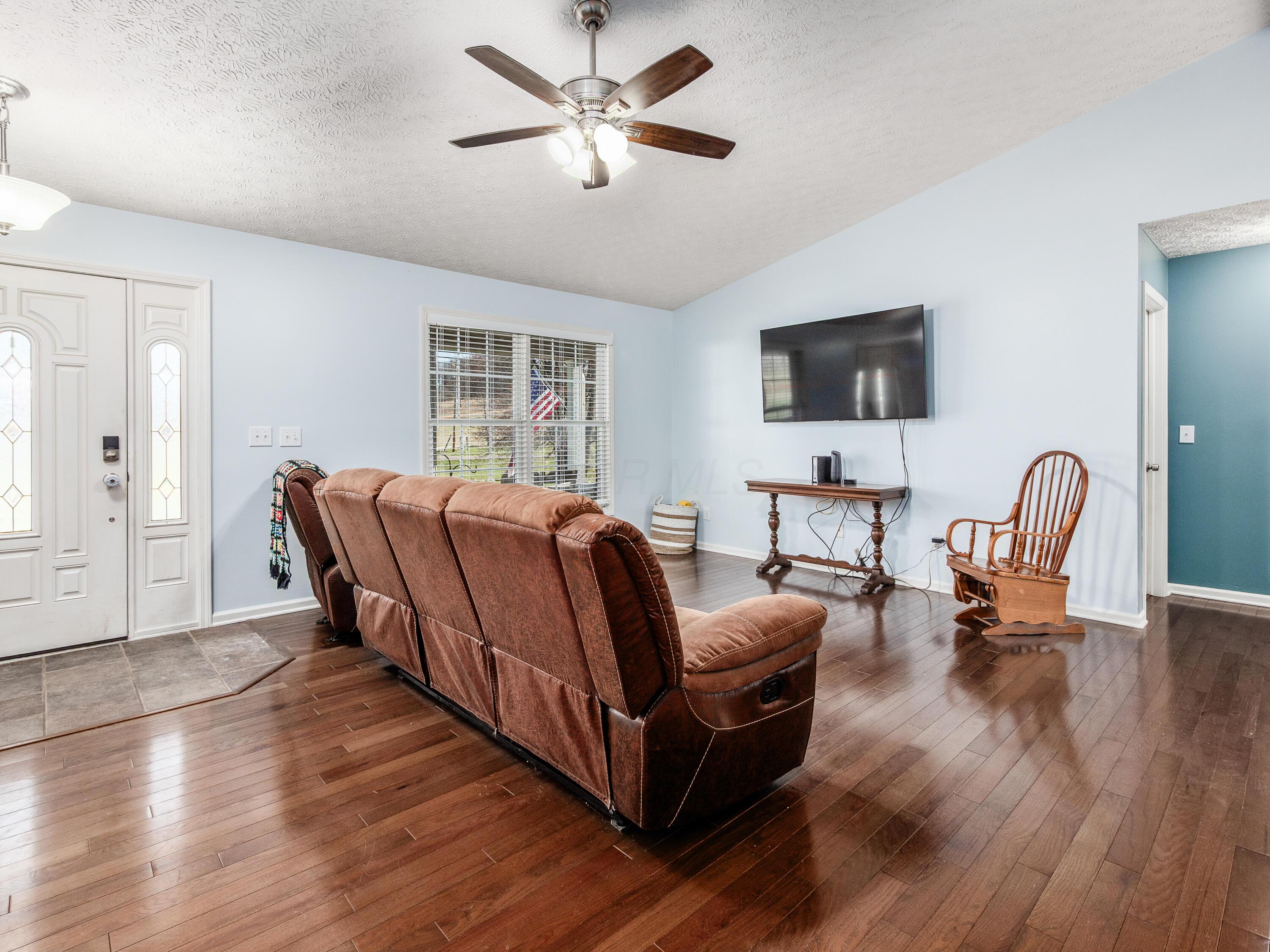 8550 Somerset Road, Thornville, Ohio image 5