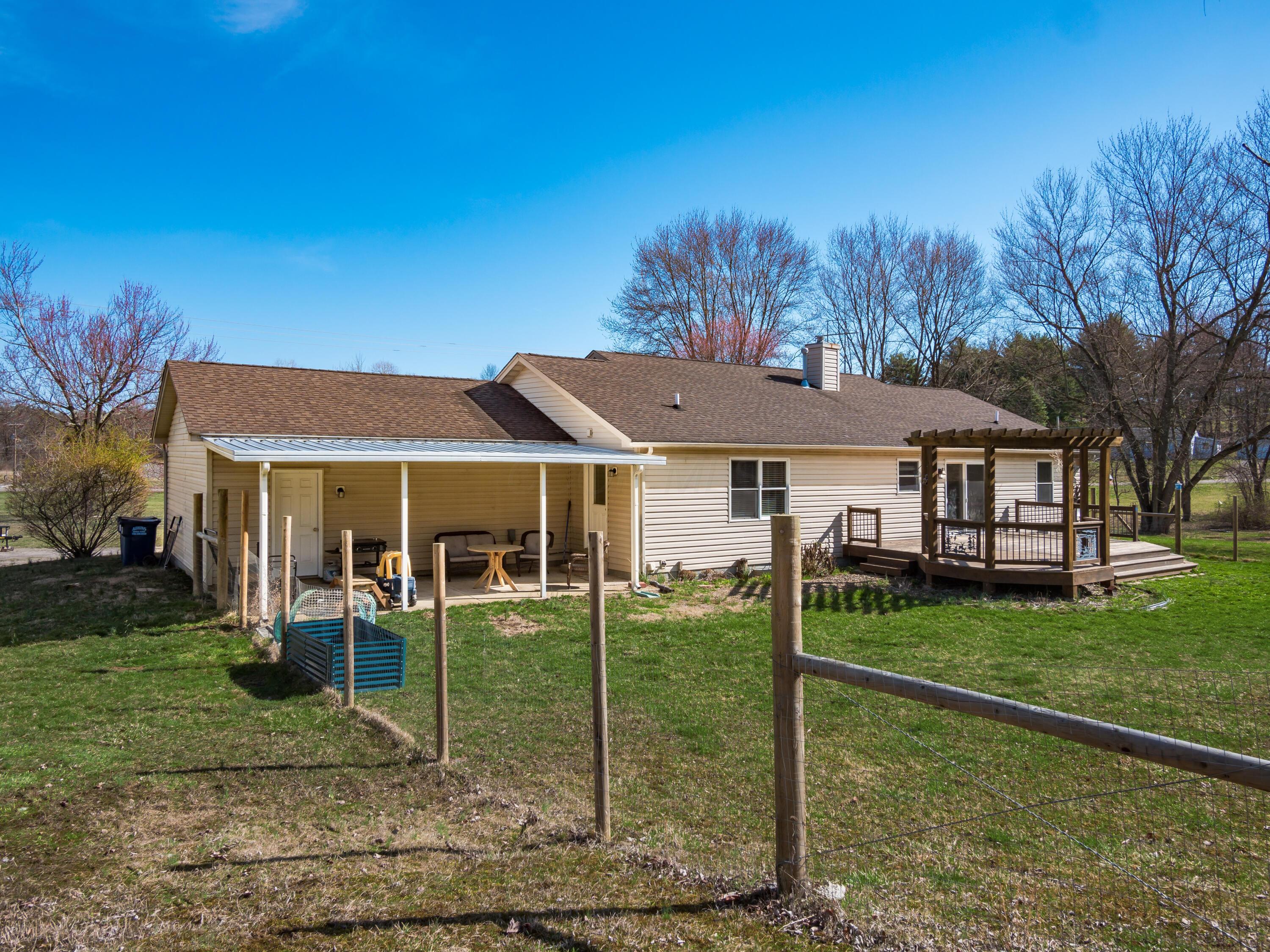 8550 Somerset Road, Thornville, Ohio image 36