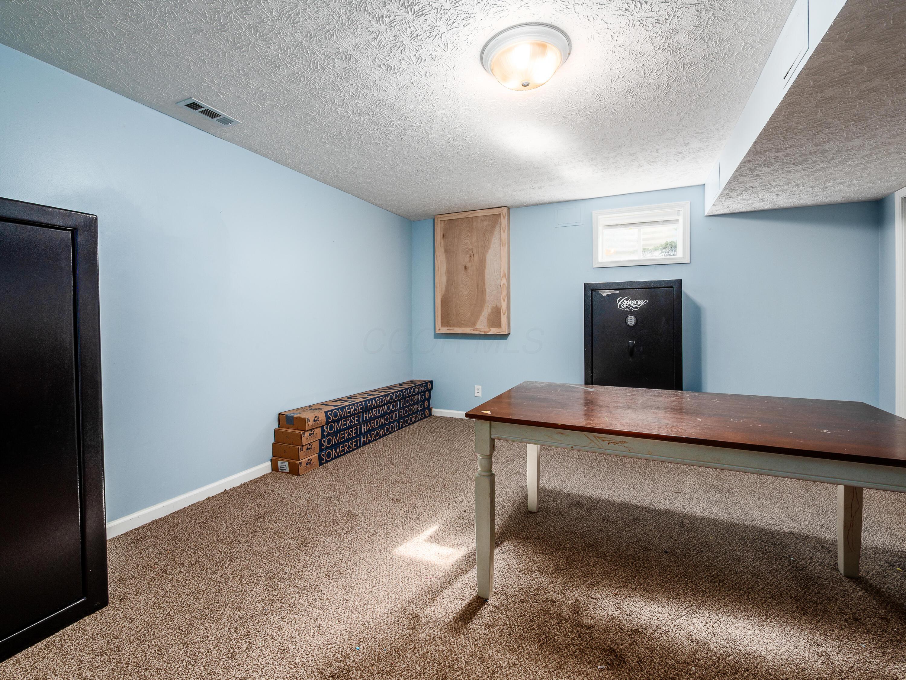 8550 Somerset Road, Thornville, Ohio image 31